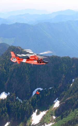 Helicopter rescue of a climber in Washington's Olympic Mountain Range