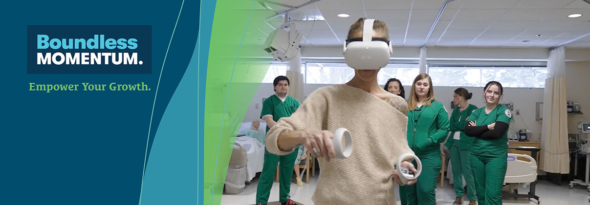 NMC nursing students in a virtual reality simulation class