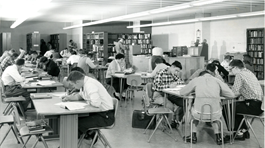 Students using the old library in the administration building (1950s)