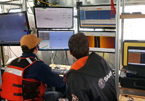 NMC Marine Technology students aboard the Northwestern research vessel